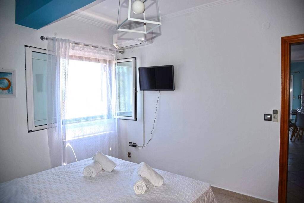 Pogonia Sea View Apartment Екстериор снимка
