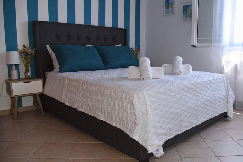 Pogonia Sea View Apartment Екстериор снимка